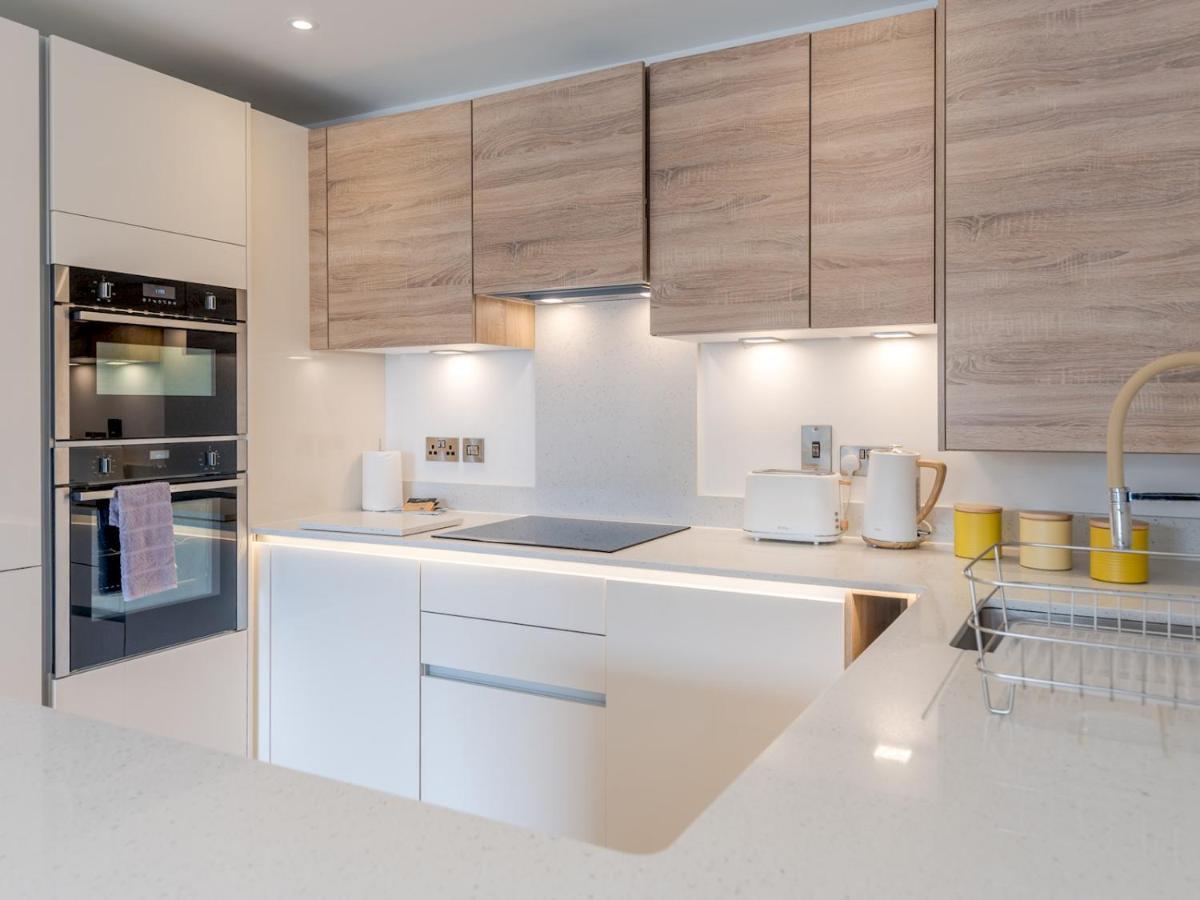 Pass The Keys Contemporary Apartment With Secure Parking Shrewsbury Exteriér fotografie