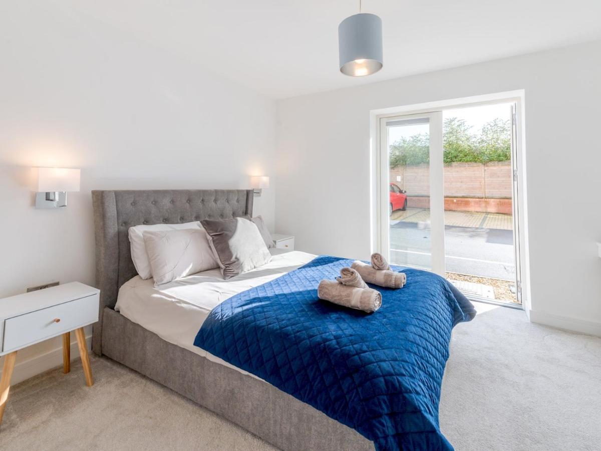 Pass The Keys Contemporary Apartment With Secure Parking Shrewsbury Exteriér fotografie